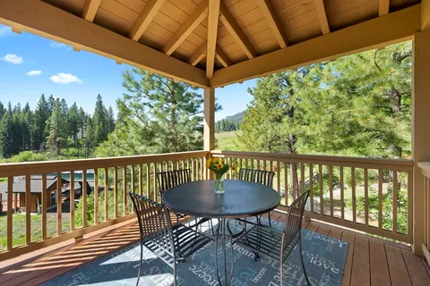 $1,250,000 | 53 Golden Bar Court, Donnelly, ID 83615