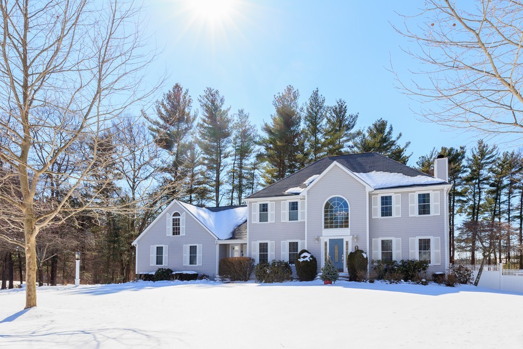 23 Forest Edge Road Easton, MA 02375 - Photo 1 of 29 Gallery Image 1