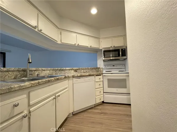 $2,350 | 10655 Lemon Avenue, Unit 2705, Rancho Cucamonga, CA 91737