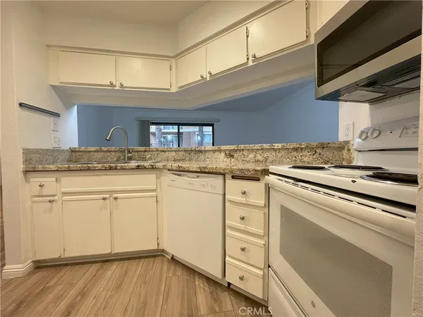 $2,350 | 10655 Lemon Avenue, Unit 2705, Rancho Cucamonga, CA 91737