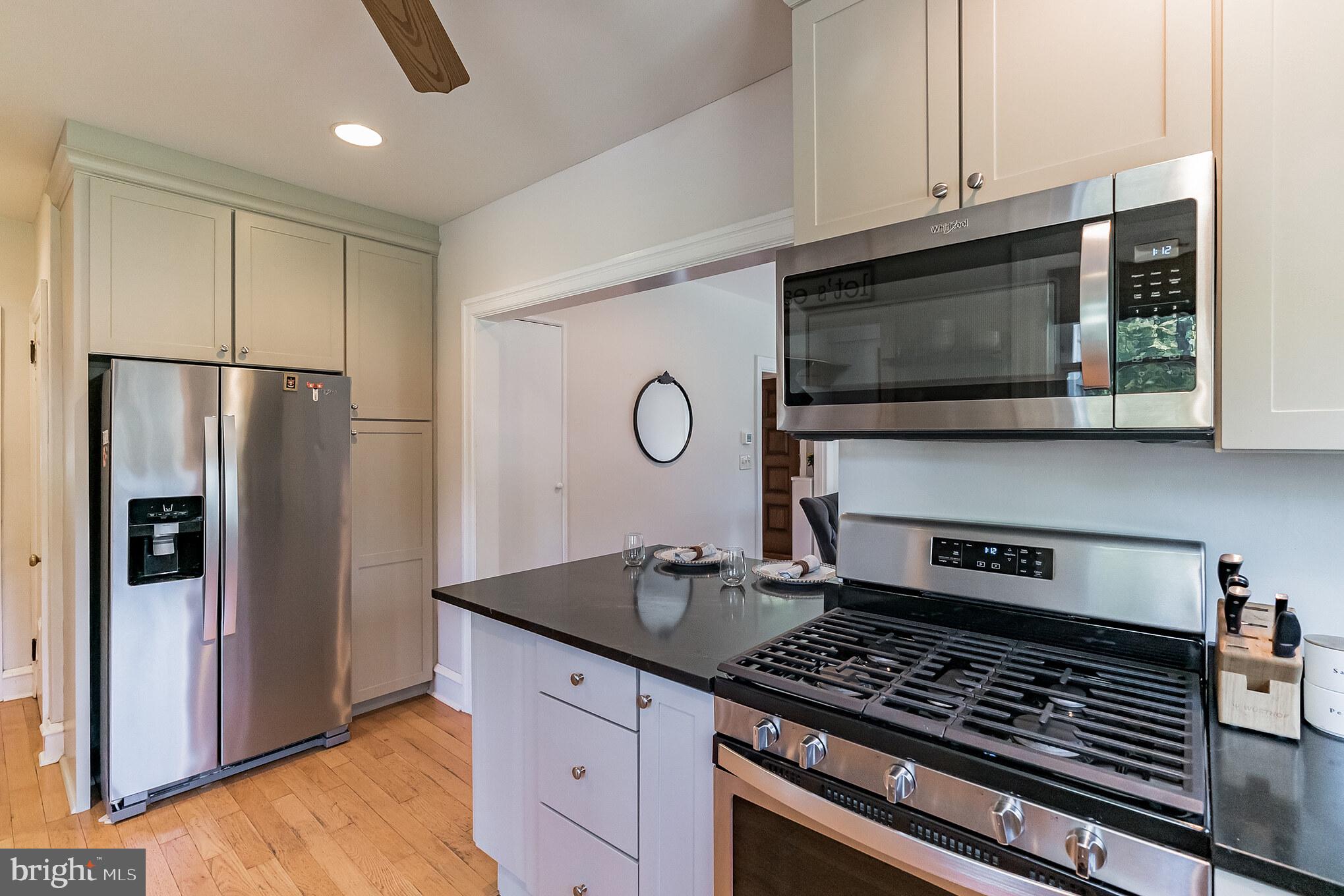 41 Wistar Road Paoli, PA 19301 - Photo 19 of 36 Stainless steel appliances