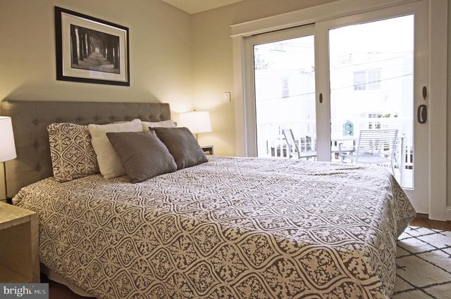 $710,000 | 8 Browns Court Southeast, Washington, DC 20003