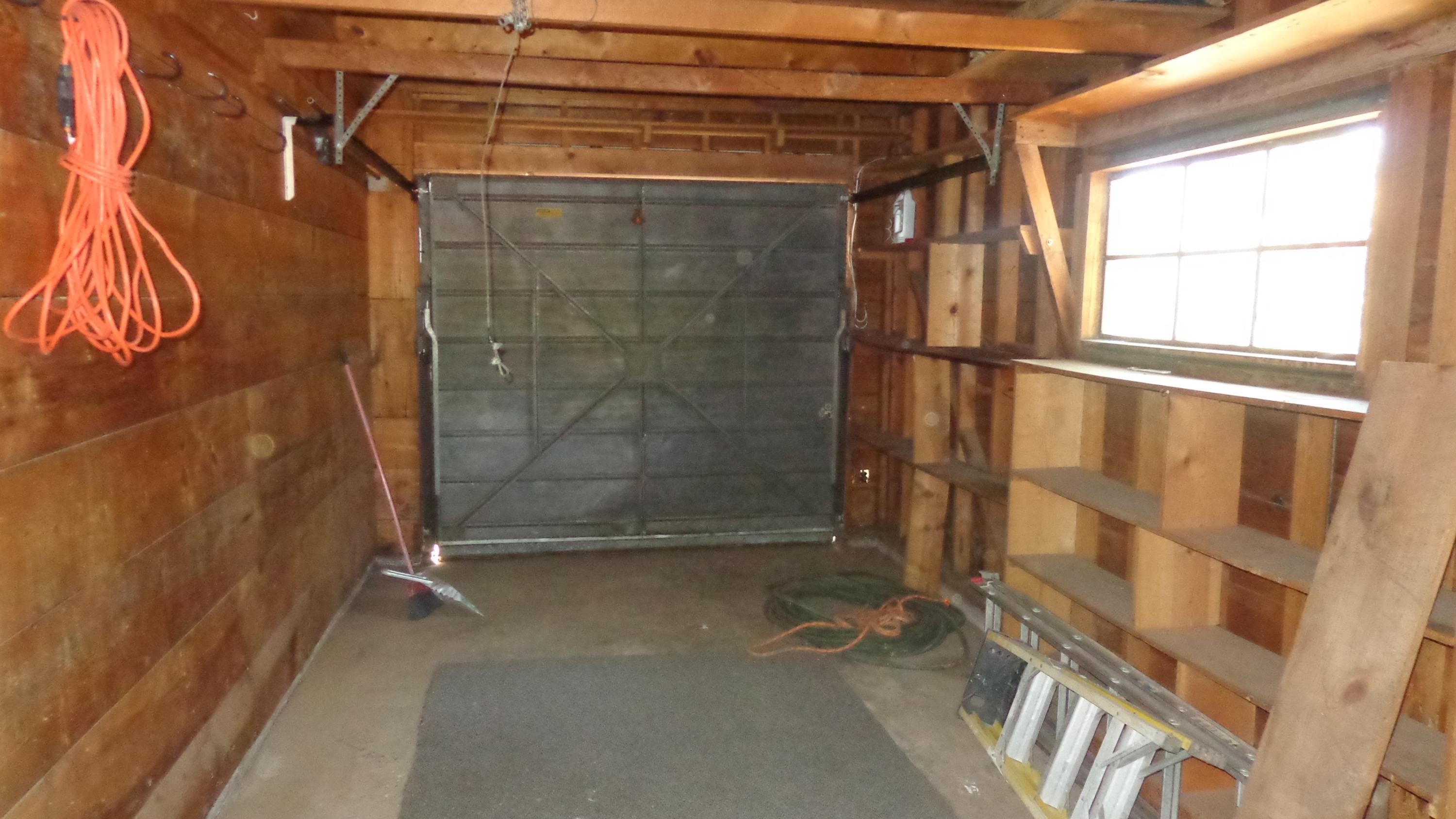 311 West Apache Road Flagstaff, AZ 86001 - Photo 10 of 15 GARAGE