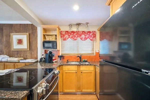 $2,650 | 100 Water Street, Newburyport, MA 01950