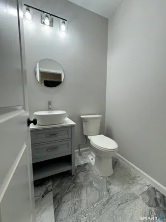 $899,900 | 140 Willow Street, Cheshire, CT 06410