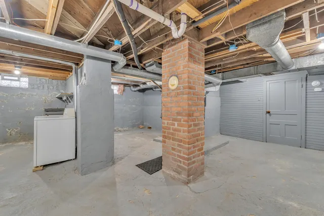 $274,900 | 56733 Grand River Avenue, New Hudson, MI 48165