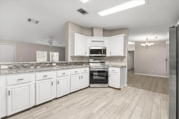 $189,900 | 2024 Lemon Drive, Lake Wales, FL 33898