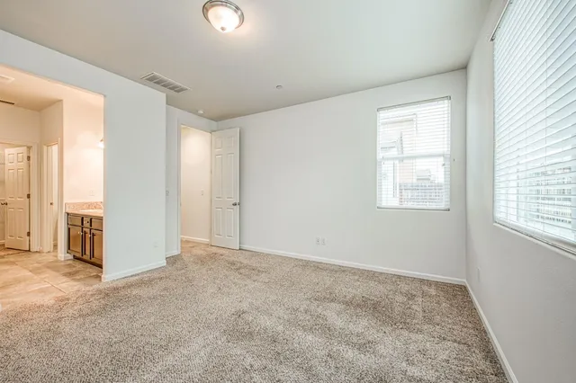 $449,900 | 2143 Lombard Lane, Clovis, CA 93619