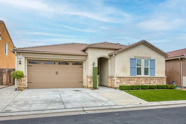 $449,900 | 2143 Lombard Lane, Clovis, CA 93619