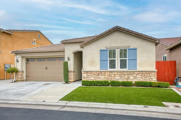 $439,900 | 2143 Lombard Lane, Clovis, CA 93619