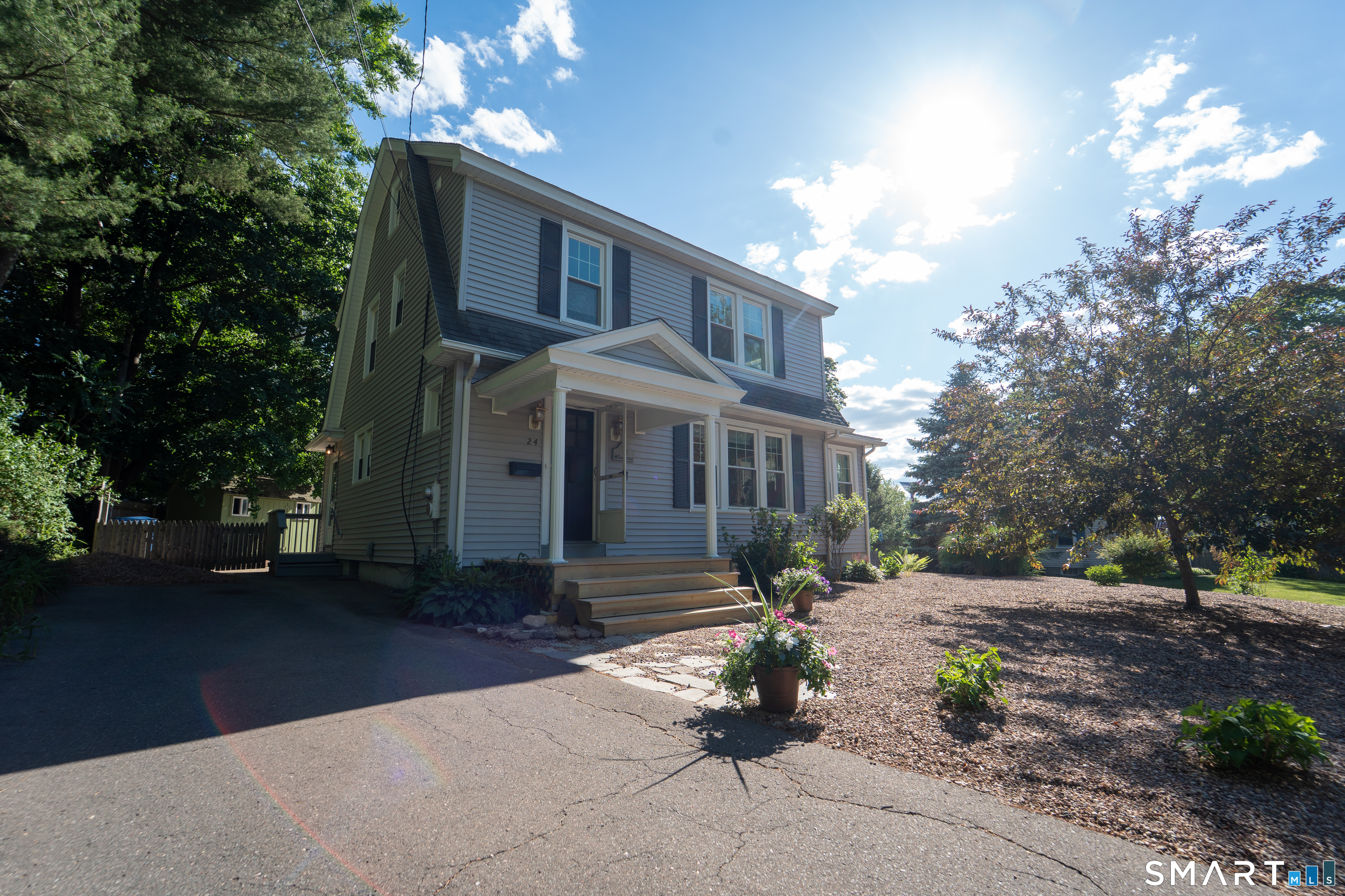 24 Drescher Road Manchester, CT 06040 - Photo 3 of 27