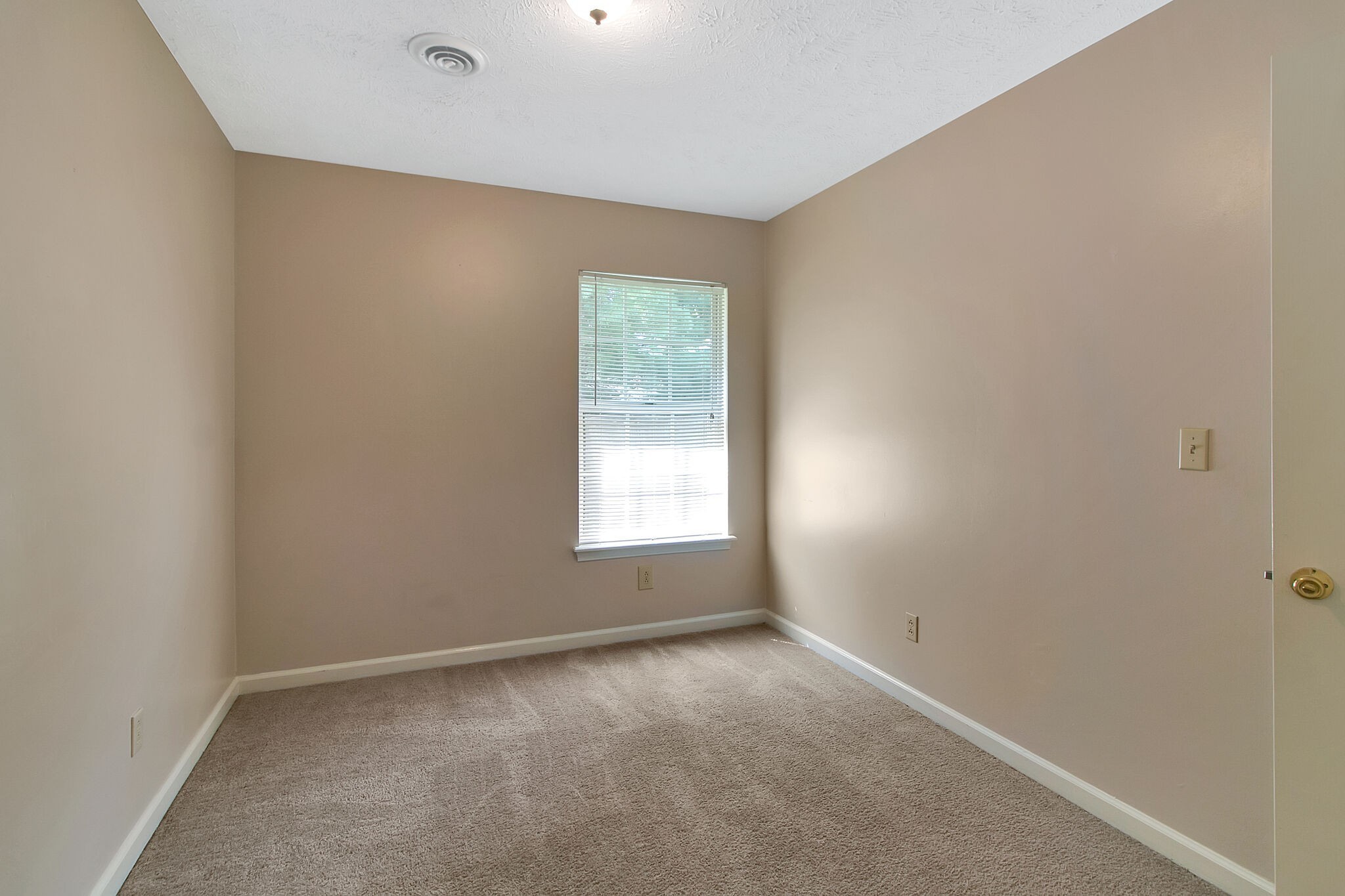 999 State Line Road Oak Grove, KY 42262 - Photo 18 of 23