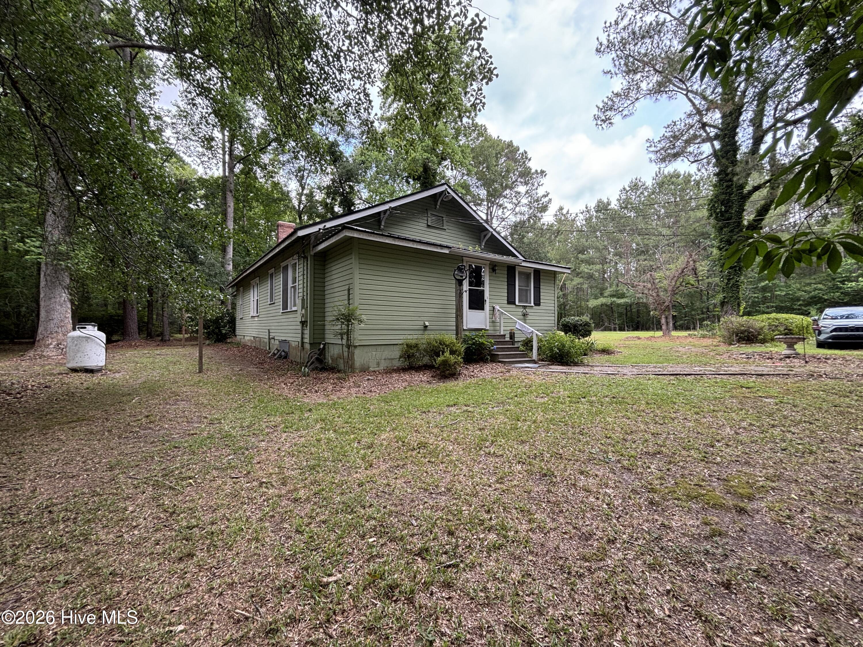 3260 Herrings Chapel Road Burgaw, NC 28425 - Photo 3 of 24