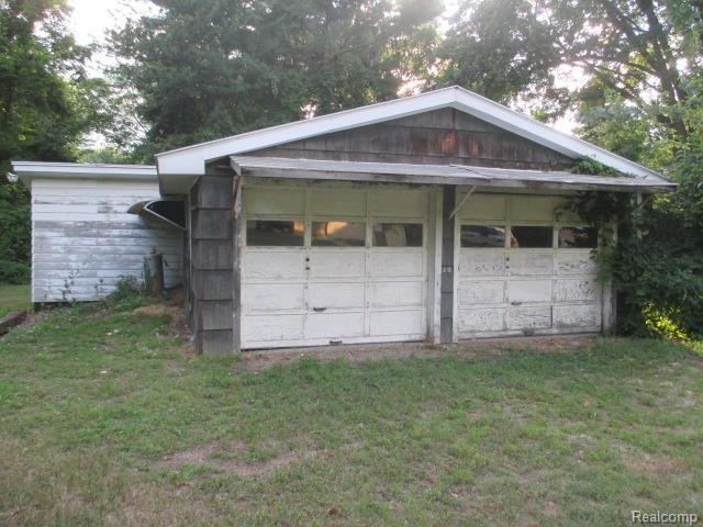 1135 West Dean Road Temperance, MI 48182 - Photo 6 of 13 6.JPG