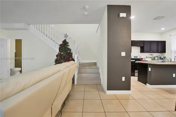 $3,000 | 101 Northeast 37th Place, Homestead, FL 33033