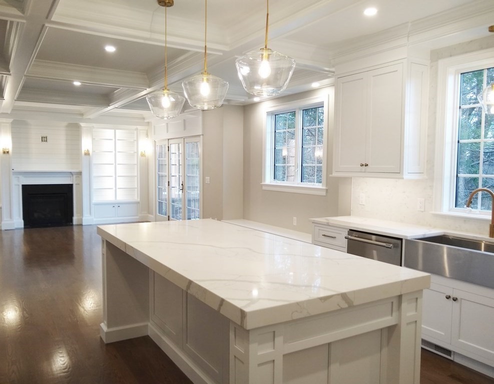 48 Lincoln Street Lexington, MA 02421 - Photo 4 of 21