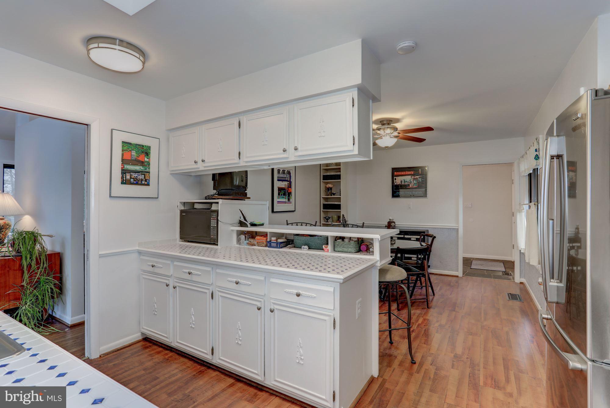 2079 Amberjack Court Reston, VA 20191 - Photo 13 of 30 Kitchen