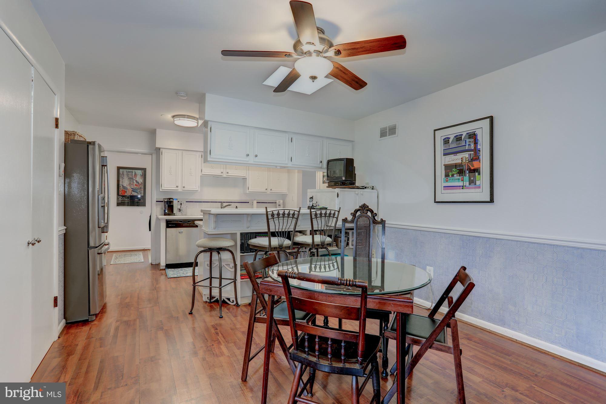 2079 Amberjack Court Reston, VA 20191 - Photo 9 of 30 Kitchen