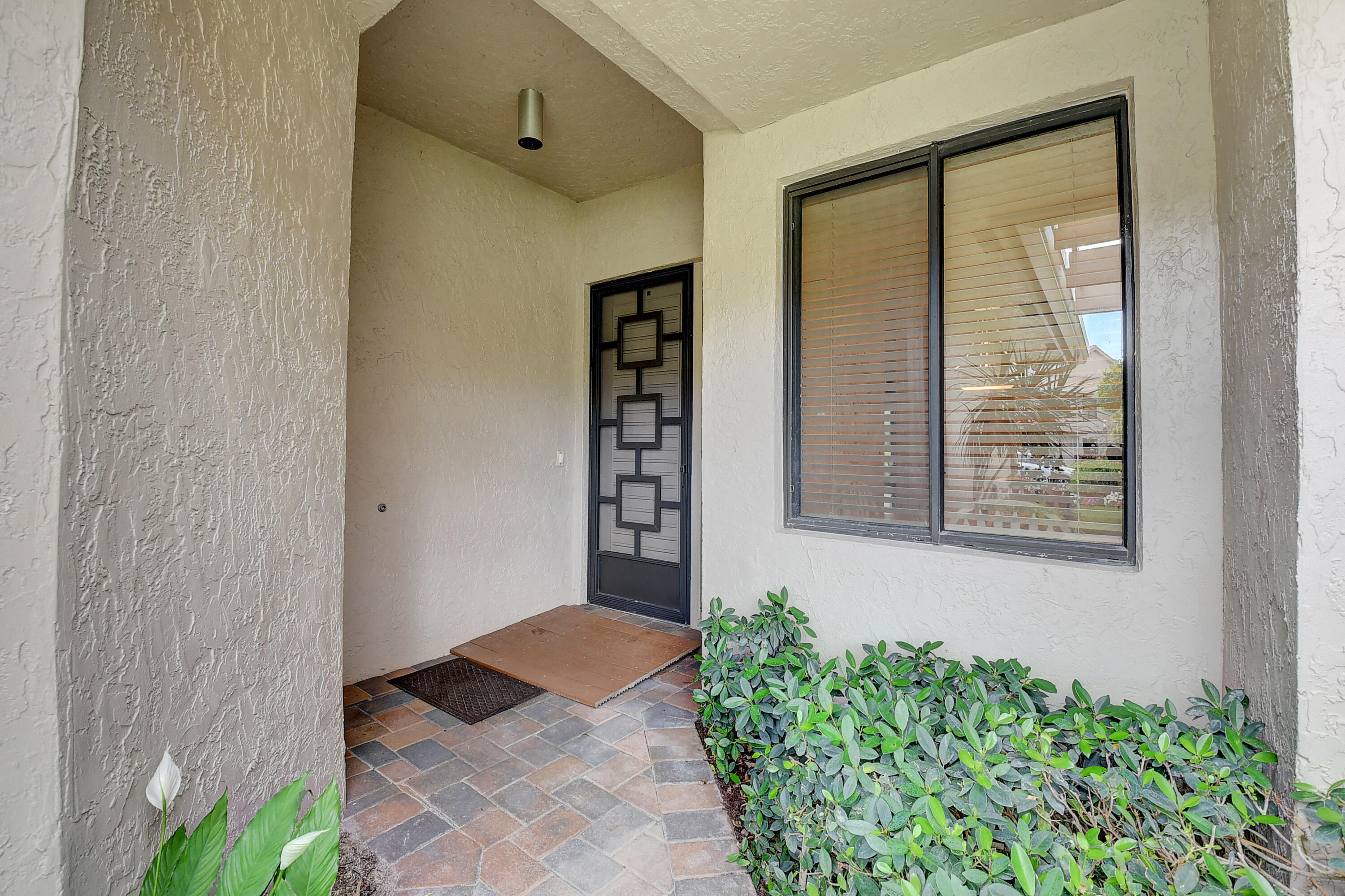 19867 Planters Boulevard, Unit A Boca Raton, FL 33434 - Photo 4 of 79 DSC_8796_797_798_799_800