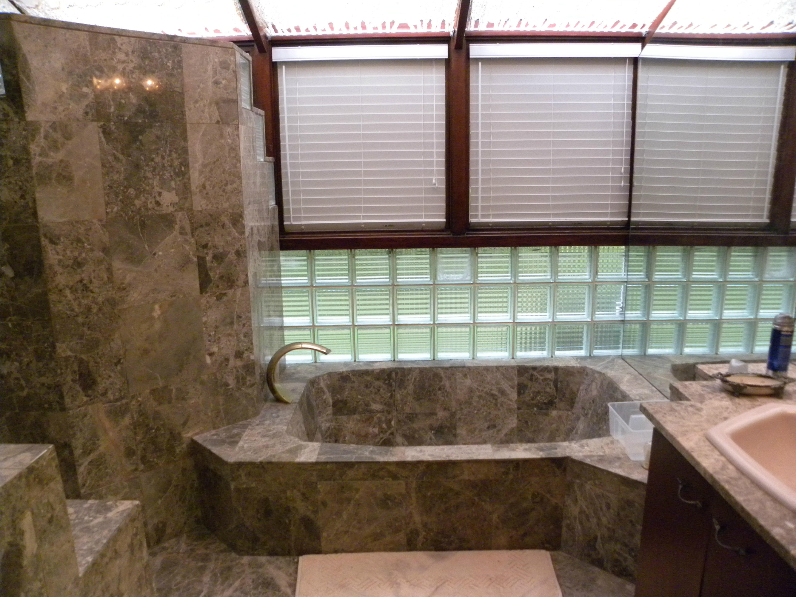 1401 Cocoanut Road Boca Raton, FL 33432 - Photo 9 of 17 Master Bathroom