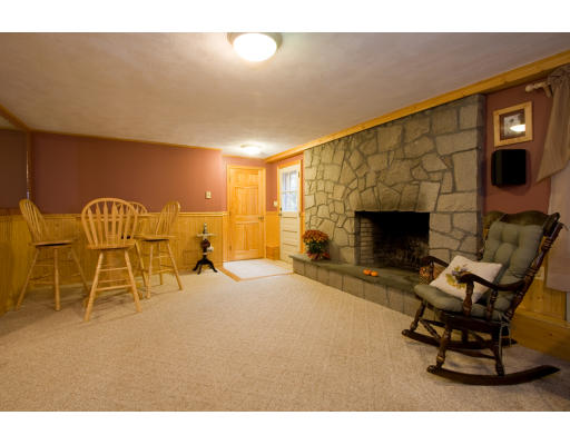 63 Melvin Road Arlington, MA 02474 - Photo 9 of 20