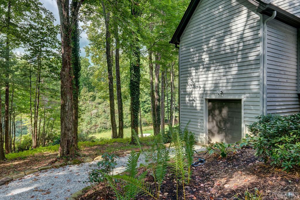 441 Boiling Springs Road Sapphire, NC 28774 - Photo 24 of 25 Gallery Image 24