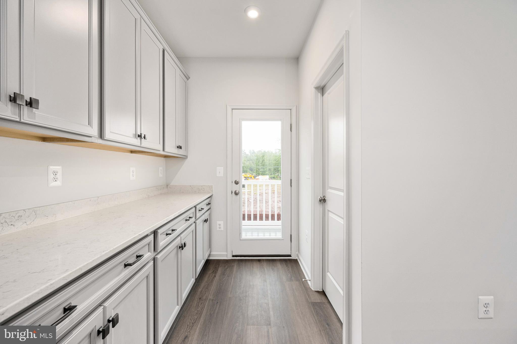 10114 Queens Way Manassas, VA 20110 - Photo 25 of 56 Kitchen