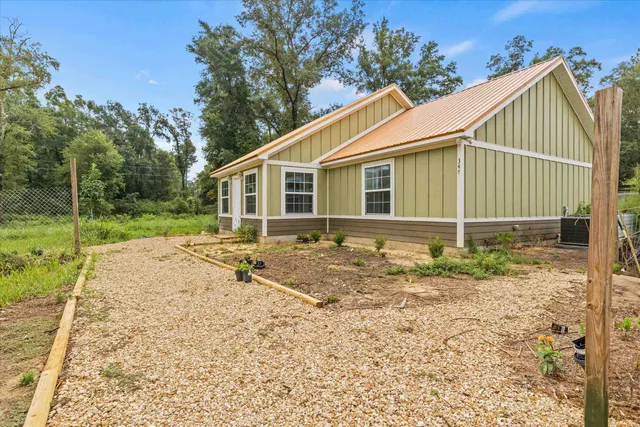 $365,000 | 347 Bert Thomas Lane, Crawfordville, FL 32327