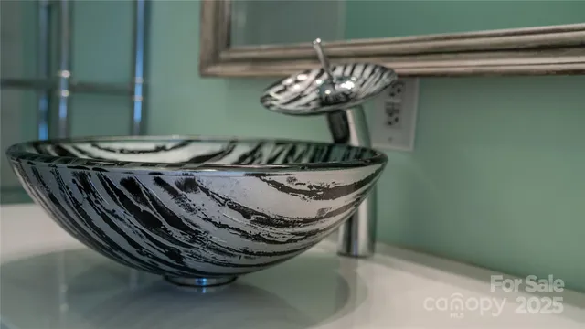 a view of a livingroom with furniture