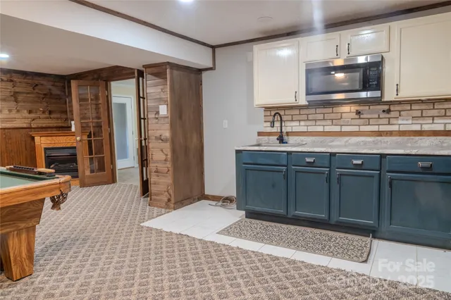 a view of a storage & utility room