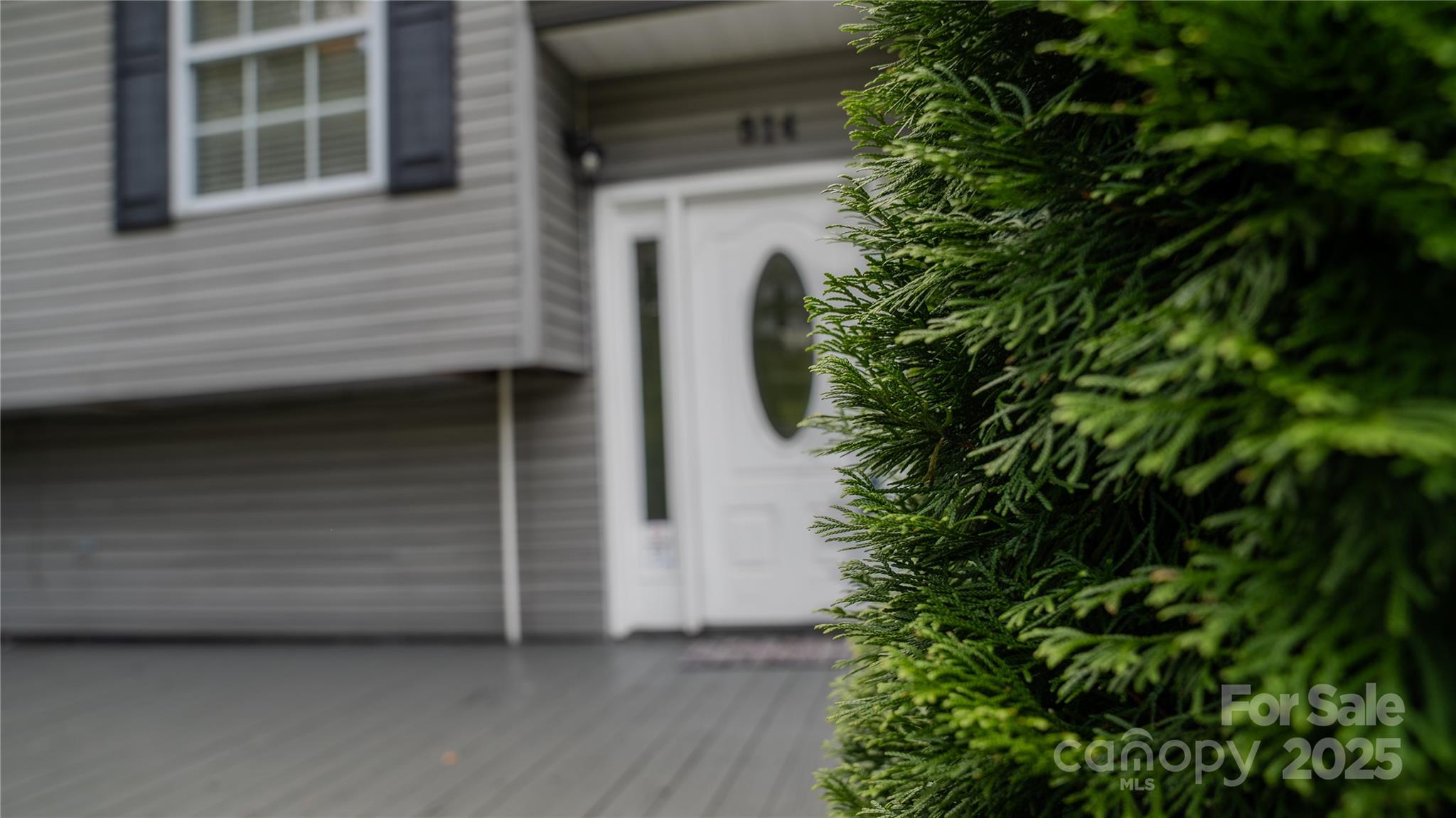 514 King Road Flat Rock, NC 28731 - Photo 6 of 47 a view of a small house