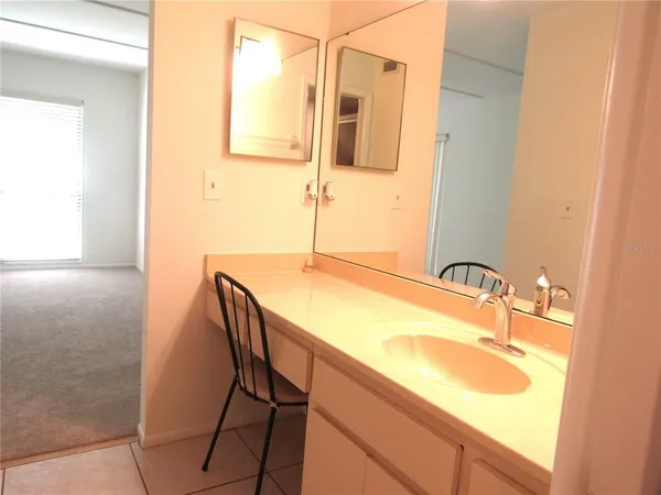 $1,700 | 2973 Taywood Meadows, Unit 23, Sarasota, FL 34235