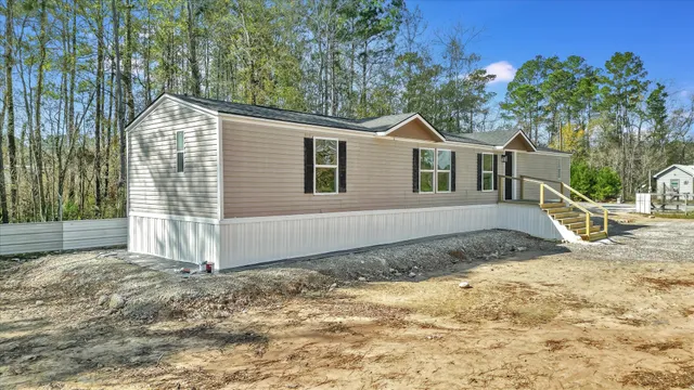 $1,500 | 65 County Road 5002, Cleveland, TX 77327