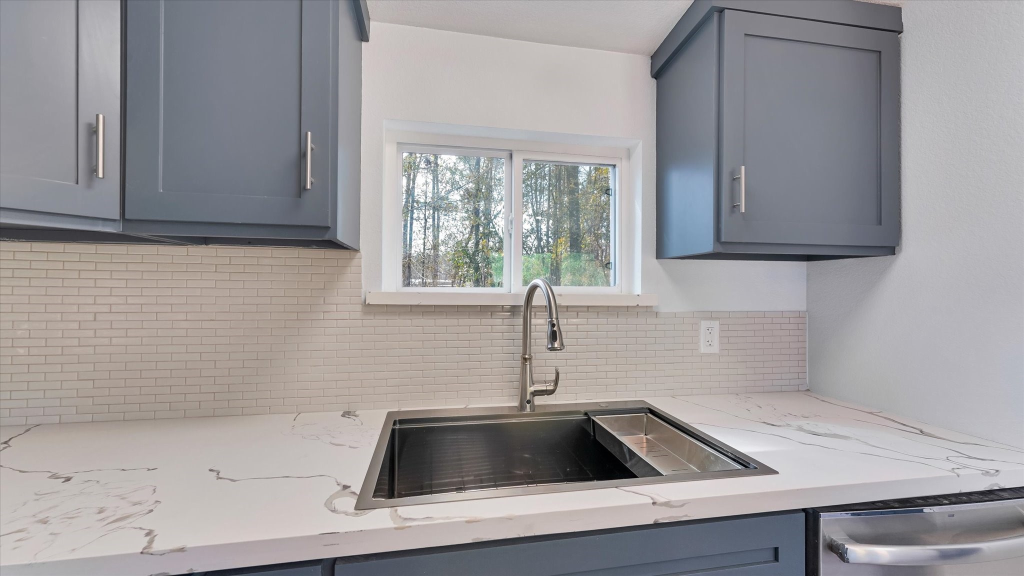 65 County Road 5002 Cleveland, TX 77327 - Photo 20 of 35