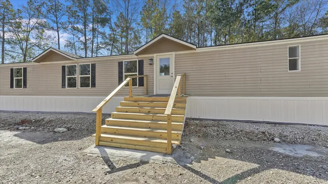 $1,500 | 65 County Road 5002, Cleveland, TX 77327