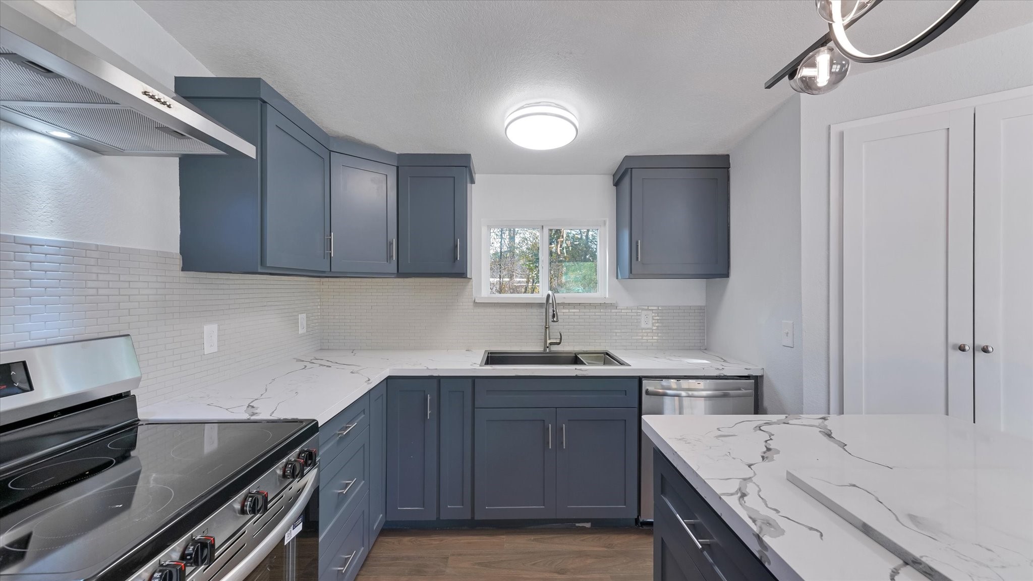 65 County Road 5002 Cleveland, TX 77327 - Photo 21 of 35