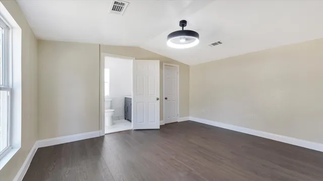 $1,500 | 65 County Road 5002, Cleveland, TX 77327