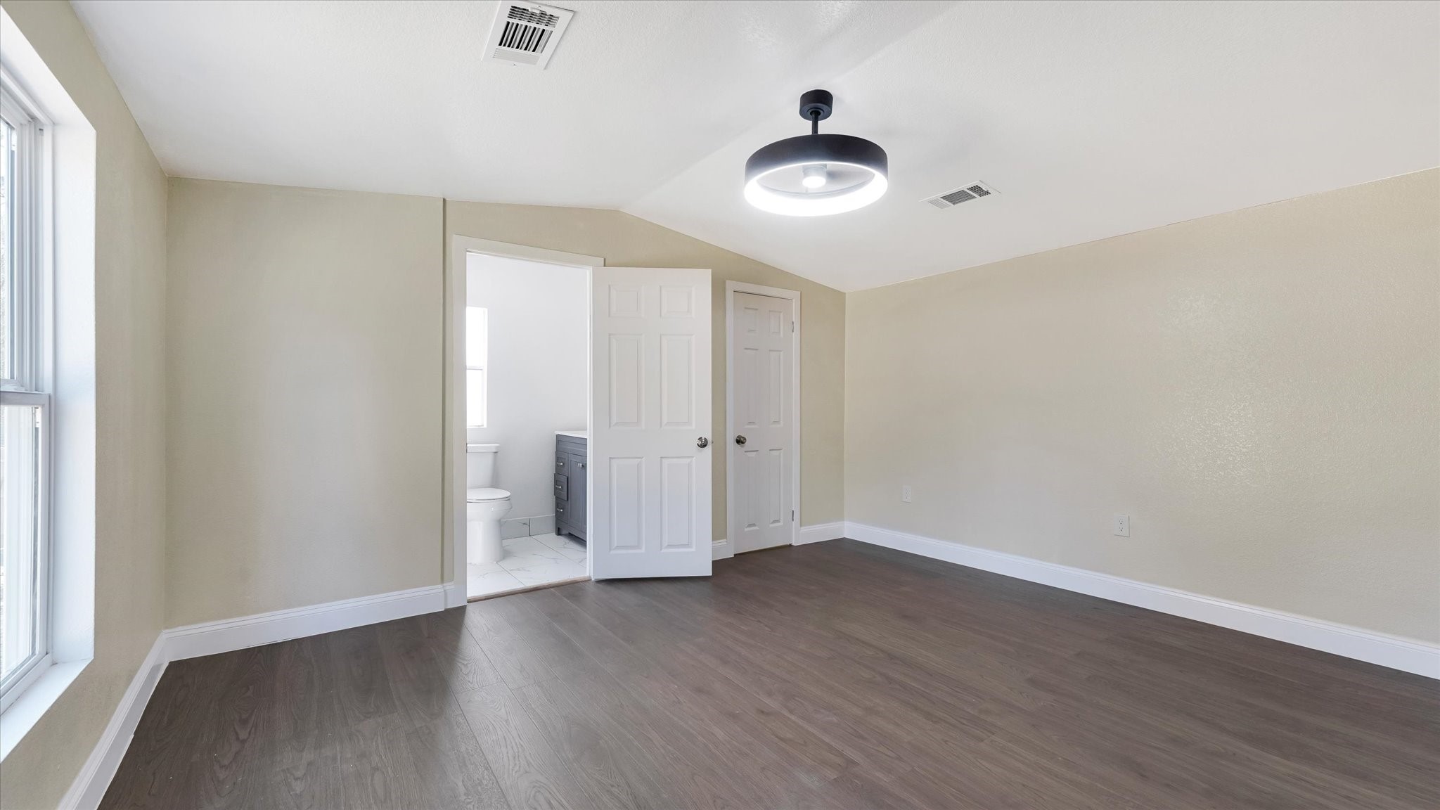 65 County Road 5002 Cleveland, TX 77327 - Photo 23 of 35