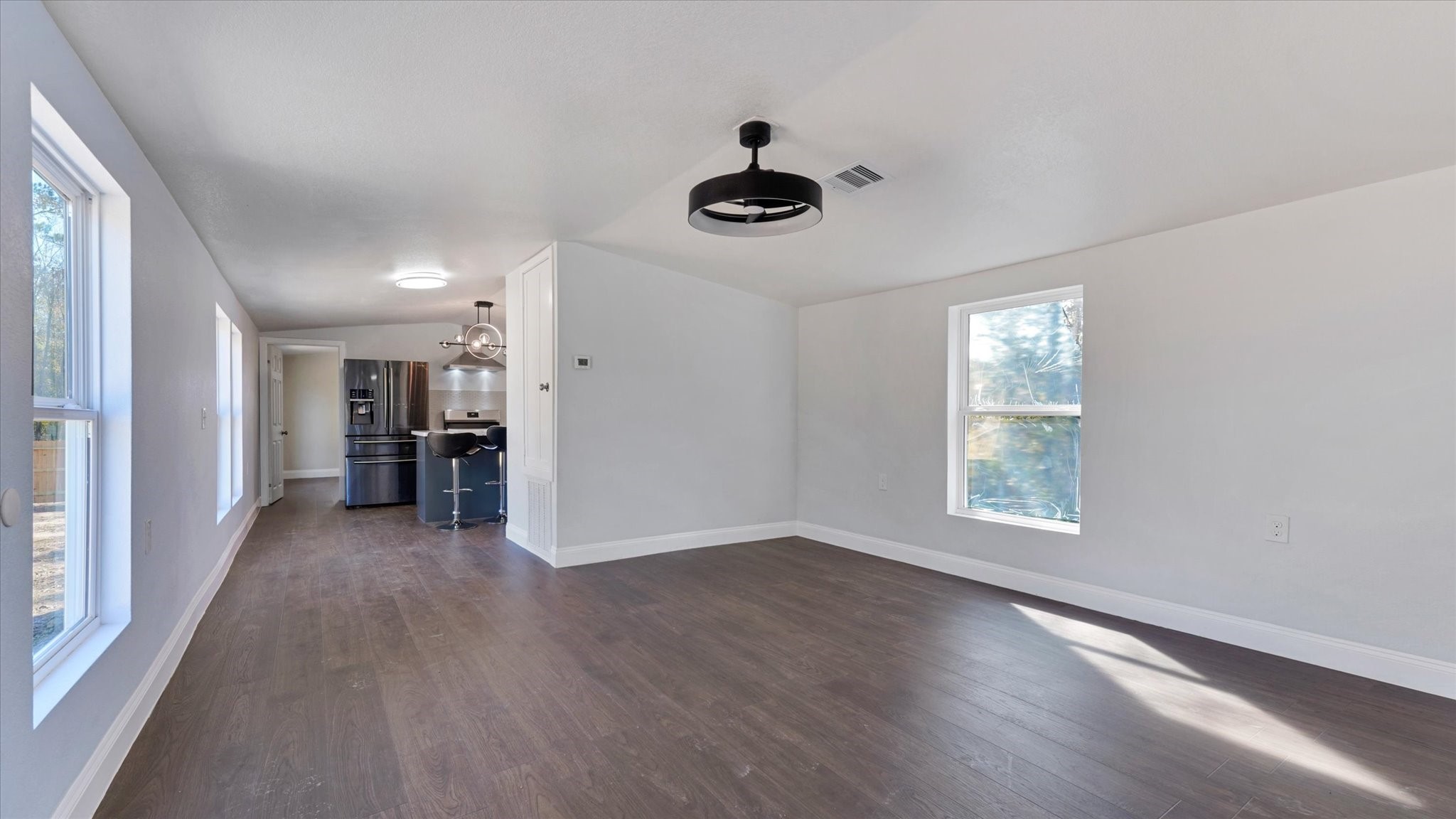 65 County Road 5002 Cleveland, TX 77327 - Photo 5 of 35