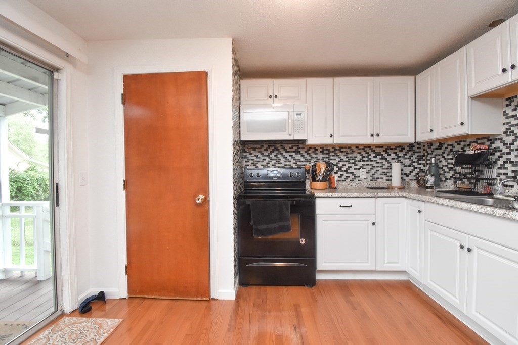 19 Humbert Street Springfield, MA 01109 - Photo 15 of 42 Gallery Image 15