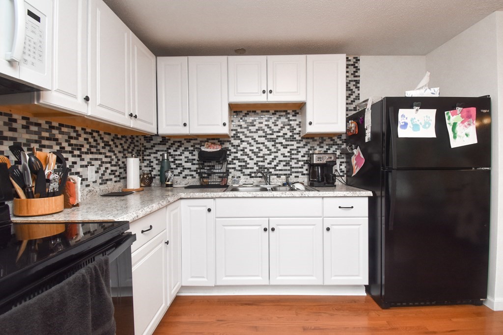 19 Humbert Street Springfield, MA 01109 - Photo 16 of 42 Gallery Image 16