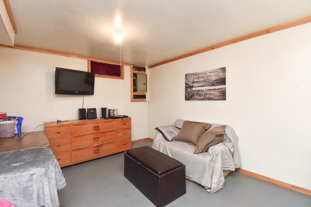 19 Humbert Street Springfield, MA 01109 - Photo 36 of 42 Gallery Image 36