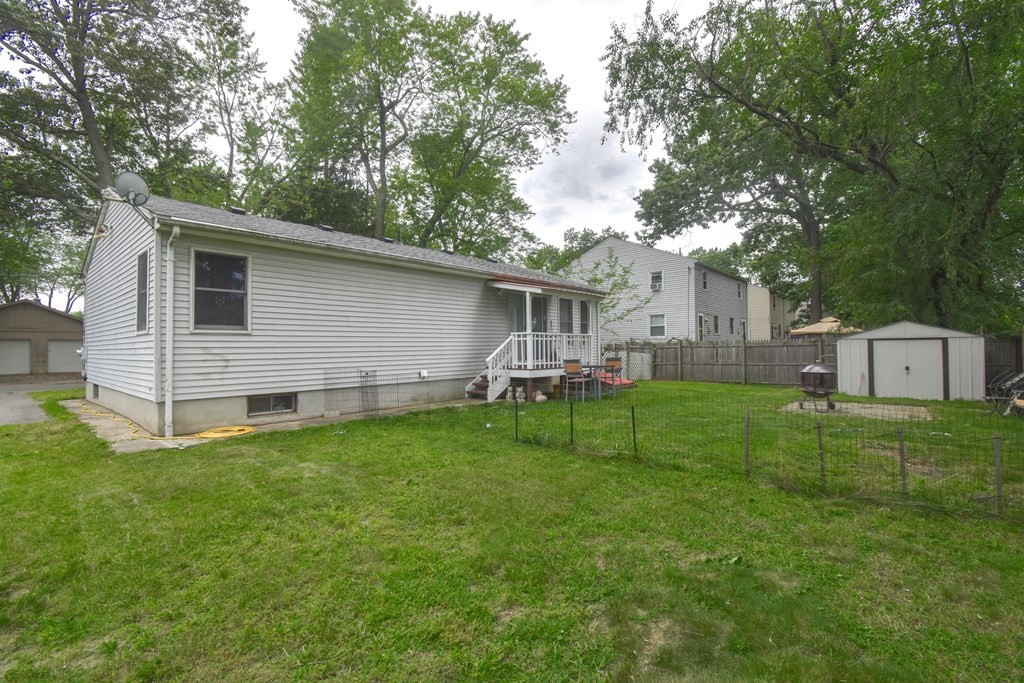 19 Humbert Street Springfield, MA 01109 - Photo 4 of 42 Gallery Image 4