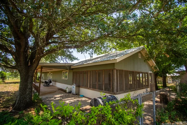$249,500 | 4843 Farm To Market 1436, La Pryor, TX 78872