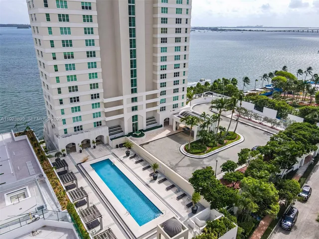 a view of a lake from a yard