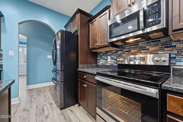 $605,000 | 207 Knightheads Drive, Swansboro, NC 28584