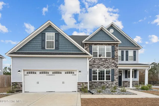 $605,000 | 207 Knightheads Drive, Swansboro, NC 28584