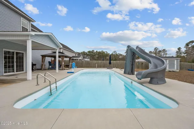 $605,000 | 207 Knightheads Drive, Swansboro, NC 28584