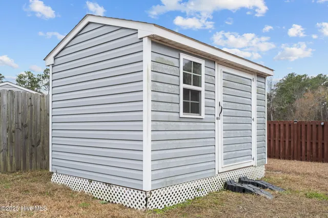 $605,000 | 207 Knightheads Drive, Swansboro, NC 28584