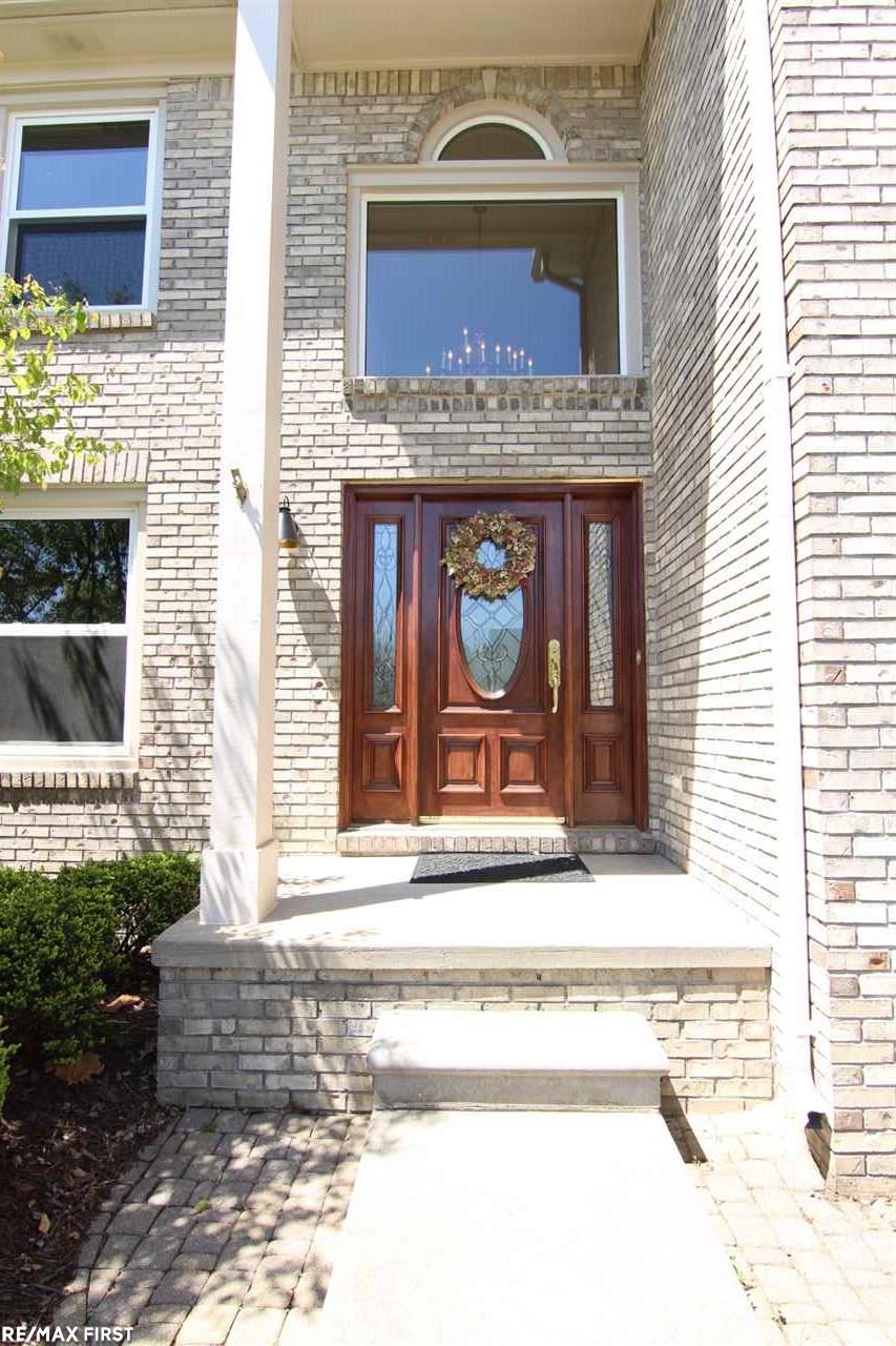 898 Rambling Drive Rochester Hills, MI 48307 - Photo 10 of 45